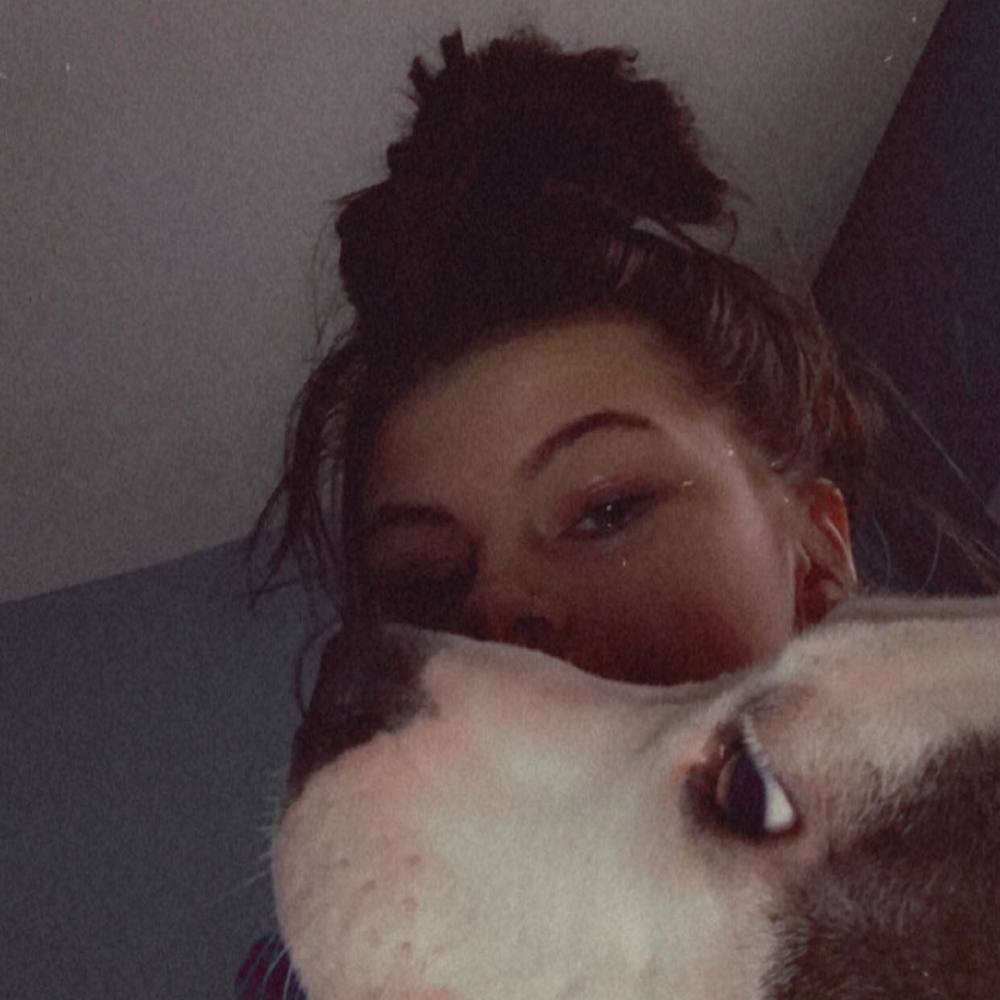 Meet your Posher, Alissa